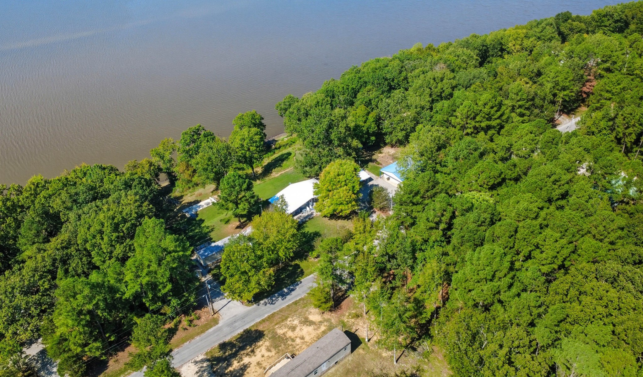 439 Bluff Road Big Sandy, TN 38221 - Photo 67 of 86 a view of a garden