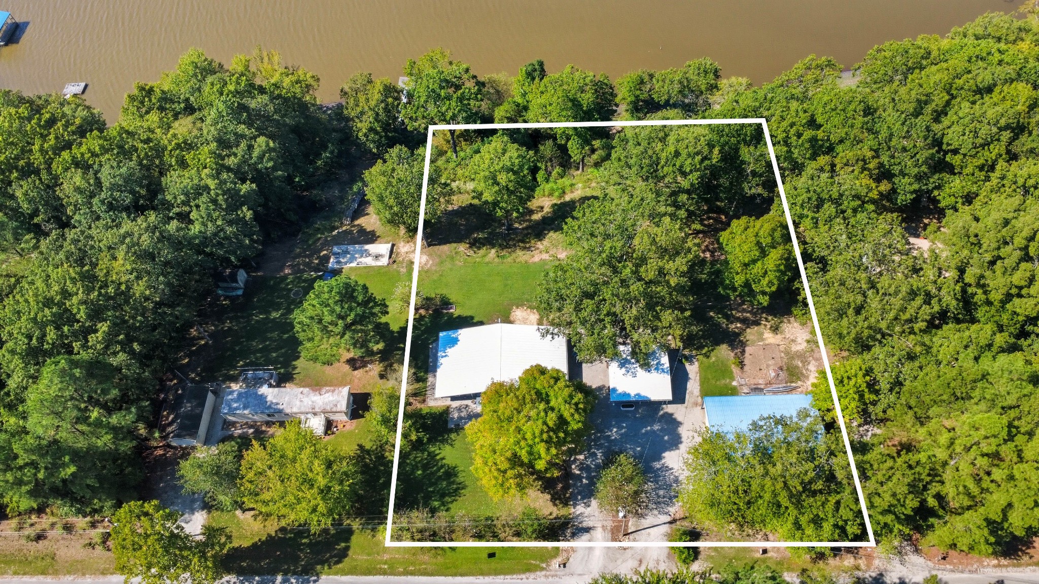 439 Bluff Road Big Sandy, TN 38221 - Photo 79 of 86 a view of a garden