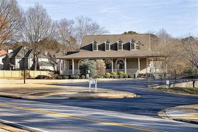 $640,000 | 2124 York River Way, Suwanee, GA 30024