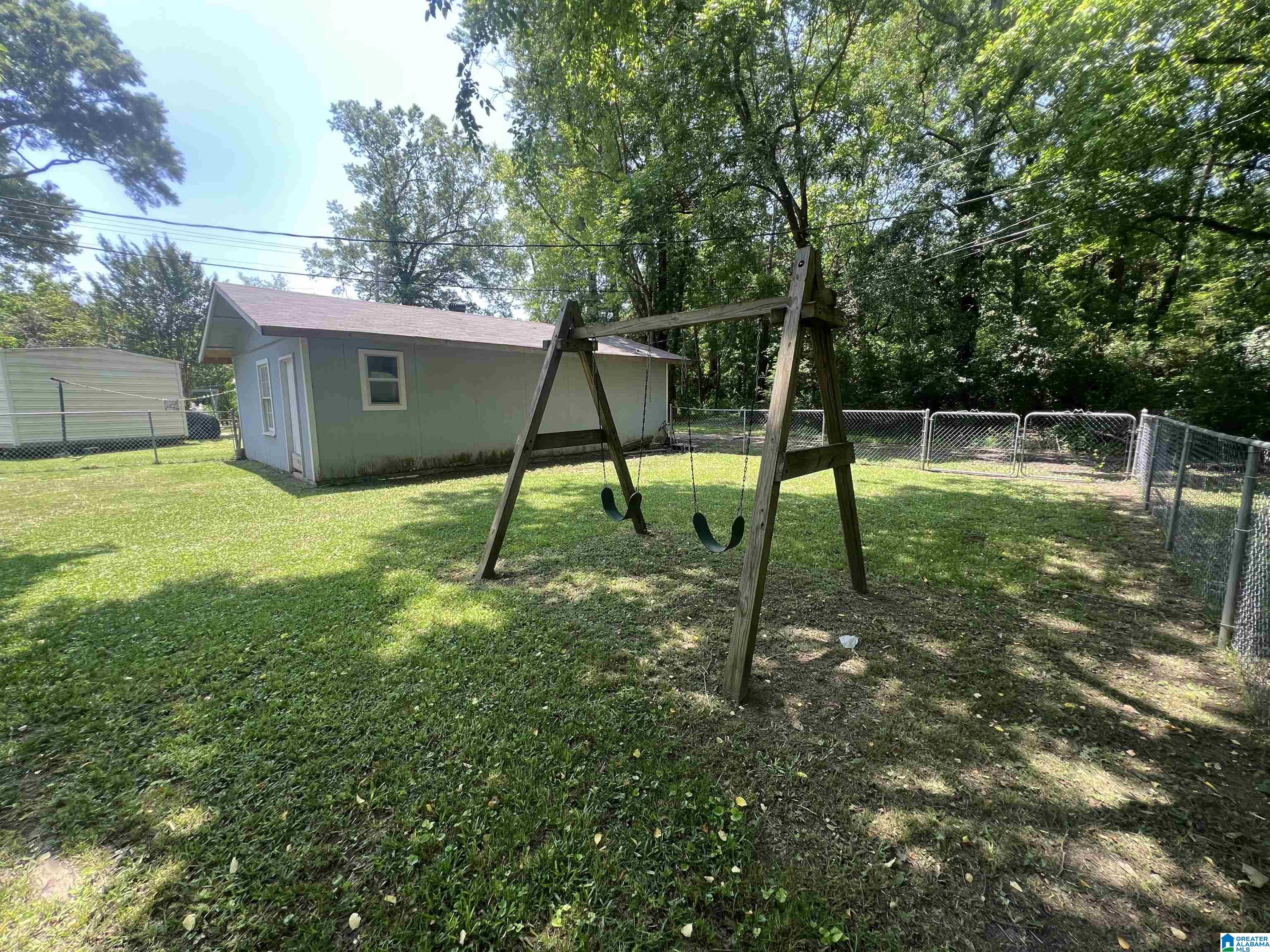 205 Pine Street Sylacauga, AL 35150 - Photo 5 of 12