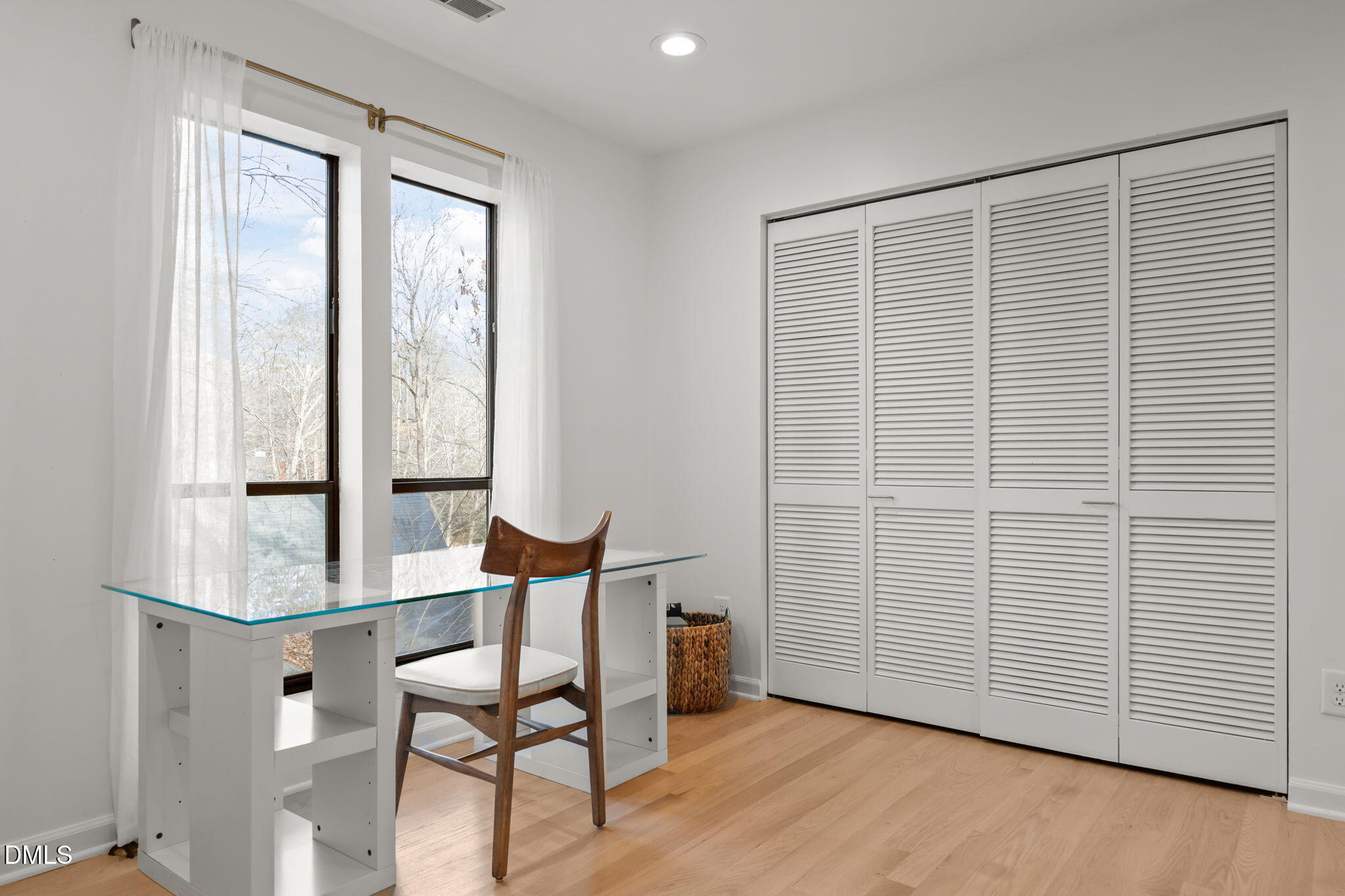 504 Waterside Drive Carrboro, NC 27510 - Photo 38 of 48 a view of a room with furniture and windows