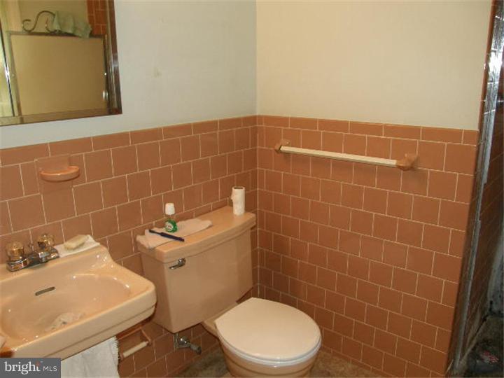 1249 Hoffman Road Ambler, PA 19002 - Photo 7 of 14 Gallery Image 7