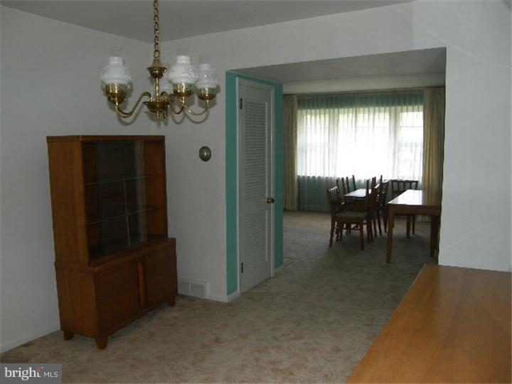 1249 Hoffman Road Ambler, PA 19002 - Photo 9 of 14 Gallery Image 9