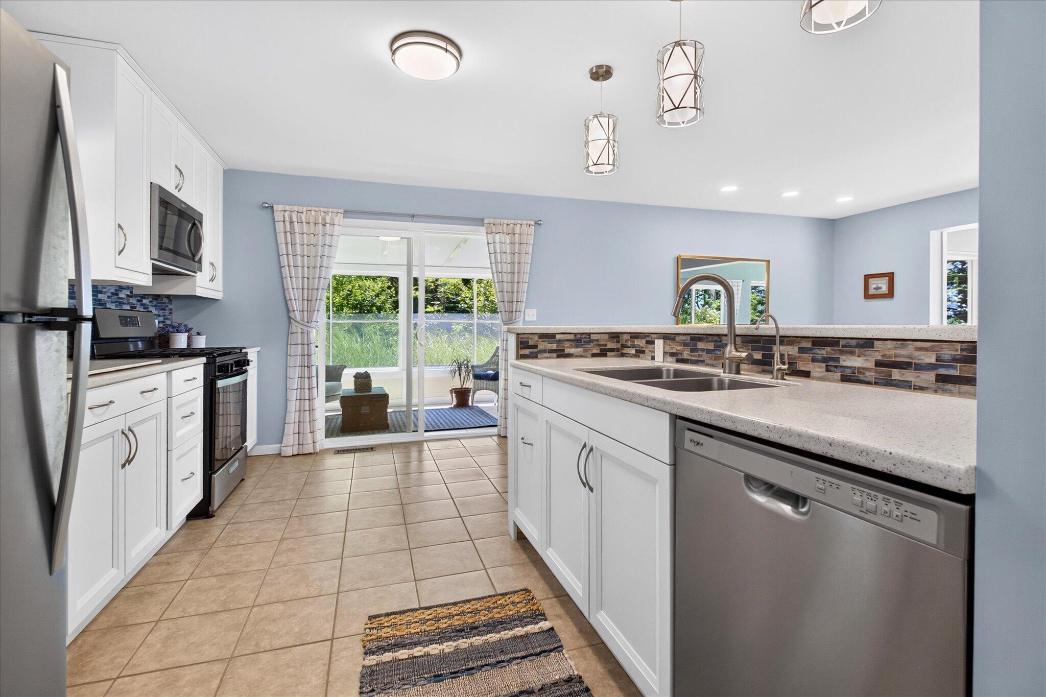 5190 Pier Road Coloma, MI 49038 - Photo 14 of 32 17-17