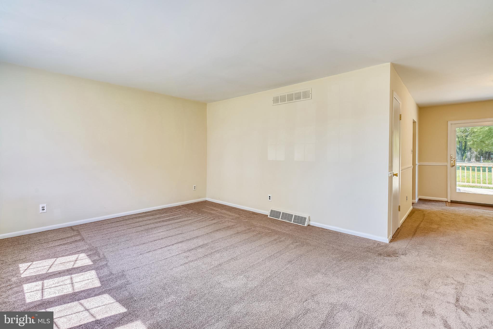 2518 Neudecker Road Westminster, MD 21157 - Photo 8 of 22 an empty room with windows