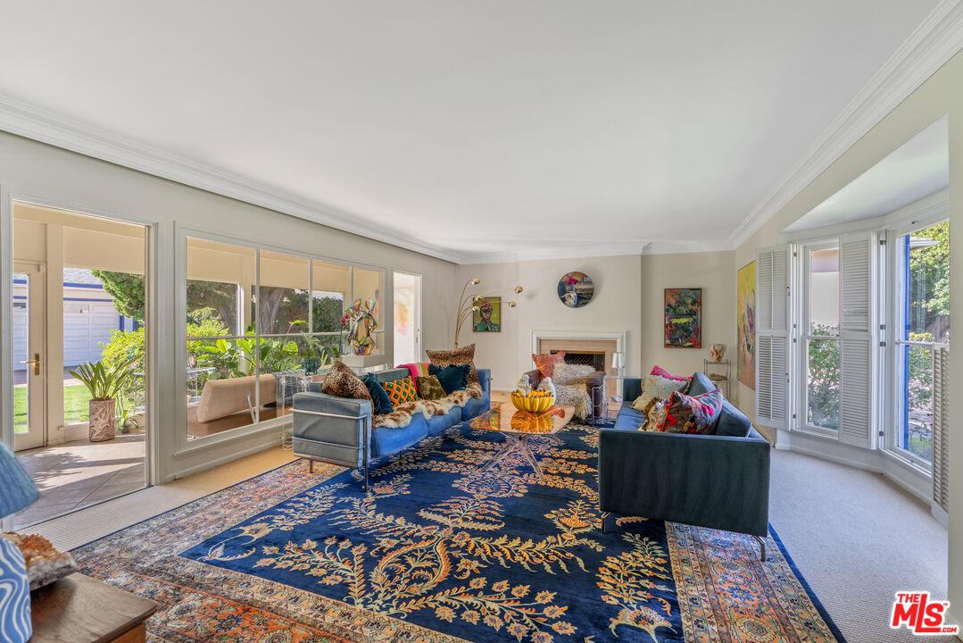 11806 Bellagio Road Los Angeles, CA 90049 - Photo 9 of 42 Gallery Image 9