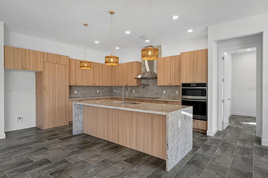 7 Crandon Court Palm Coast, FL 32137 - Photo 11 of 72