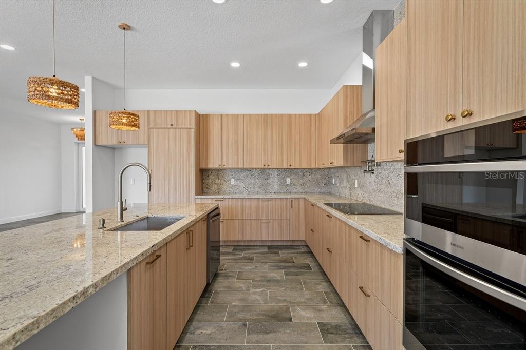 7 Crandon Court Palm Coast, FL 32137 - Photo 15 of 72