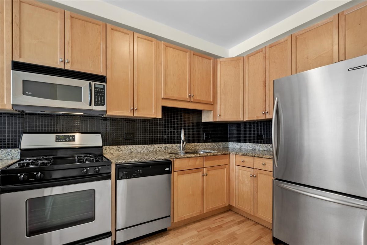 1133 South State Street, Unit 604 Chicago, IL 60605 - Photo 5 of 21