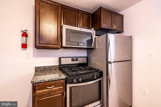 $1,100,000 | 1332 North Capitol Street Northwest, Washington, DC 20002