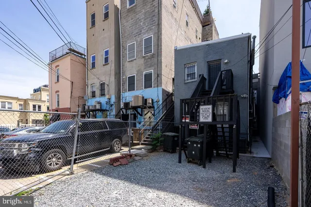 $1,100,000 | 1332 North Capitol Street Northwest, Washington, DC 20002