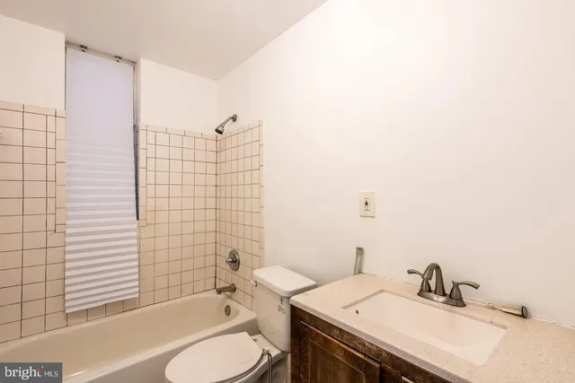 $1,100,000 | 1332 North Capitol Street Northwest, Washington, DC 20002