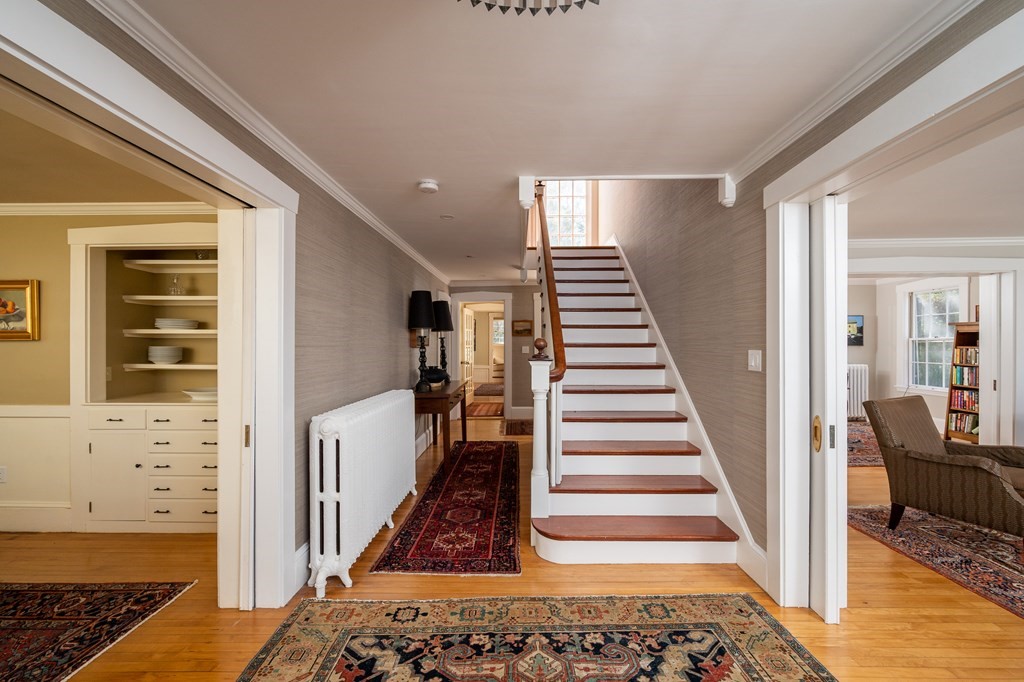 35 Booth Hill Road Scituate, MA 02066 - Photo 4 of 40 Gallery Image 4