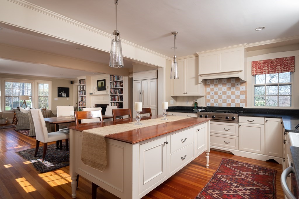 35 Booth Hill Road Scituate, MA 02066 - Photo 8 of 40 Gallery Image 8