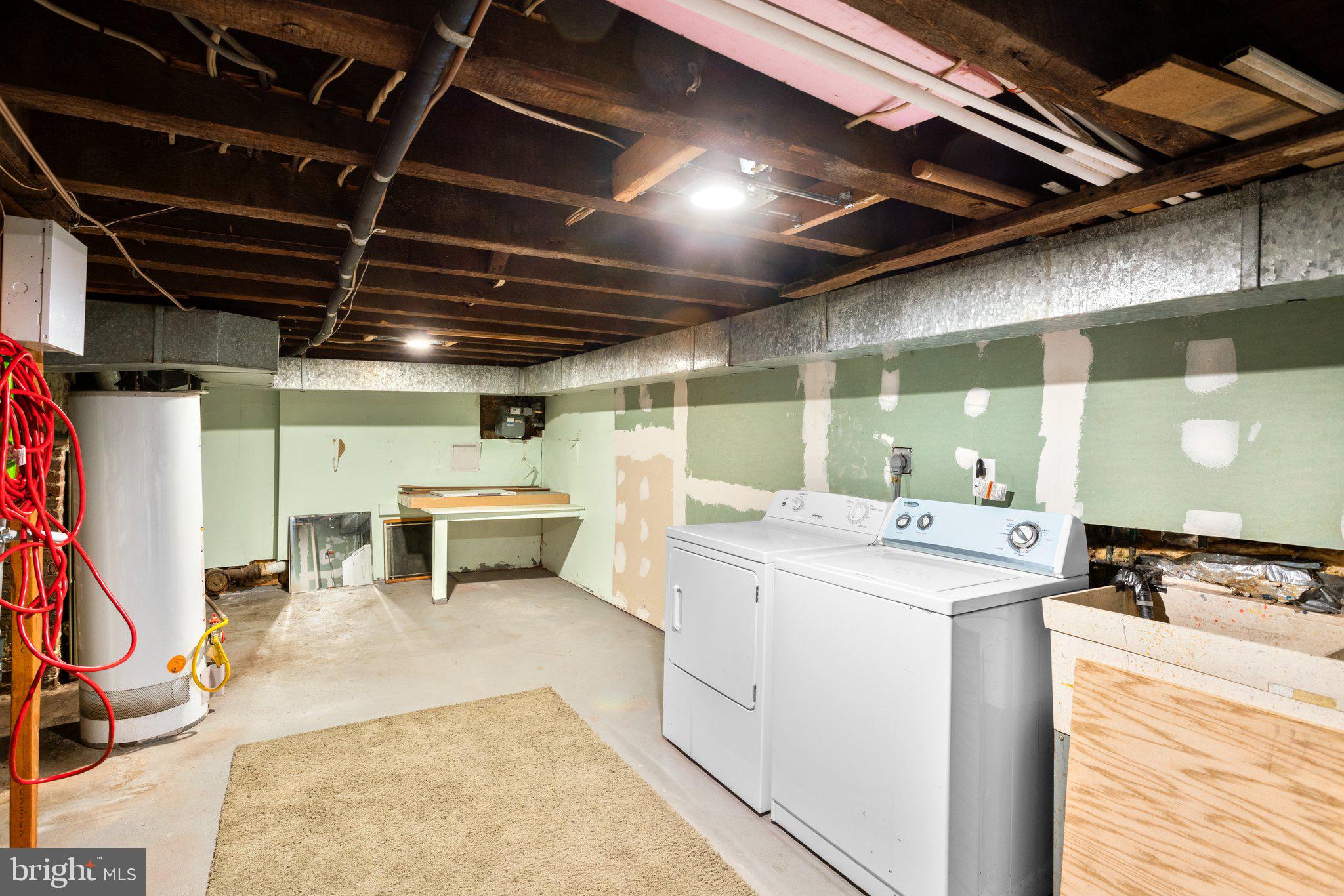106 Scott Street Baltimore, MD 21201 - Photo 27 of 40 a utility room with dryer and washer