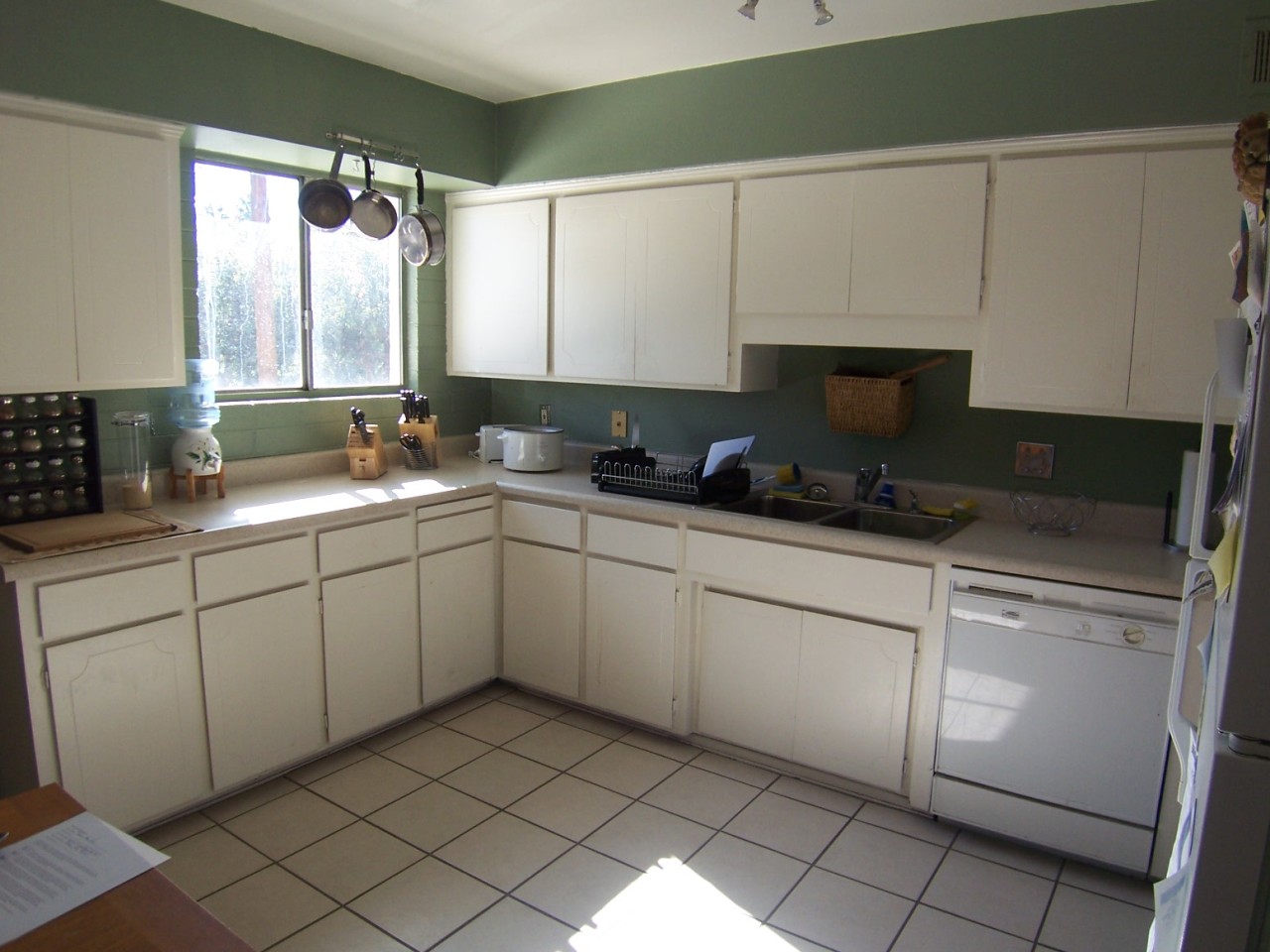 4041 East Camelback Road, Unit 7 Phoenix, AZ 85018 - Photo 4 of 13 Kitchen