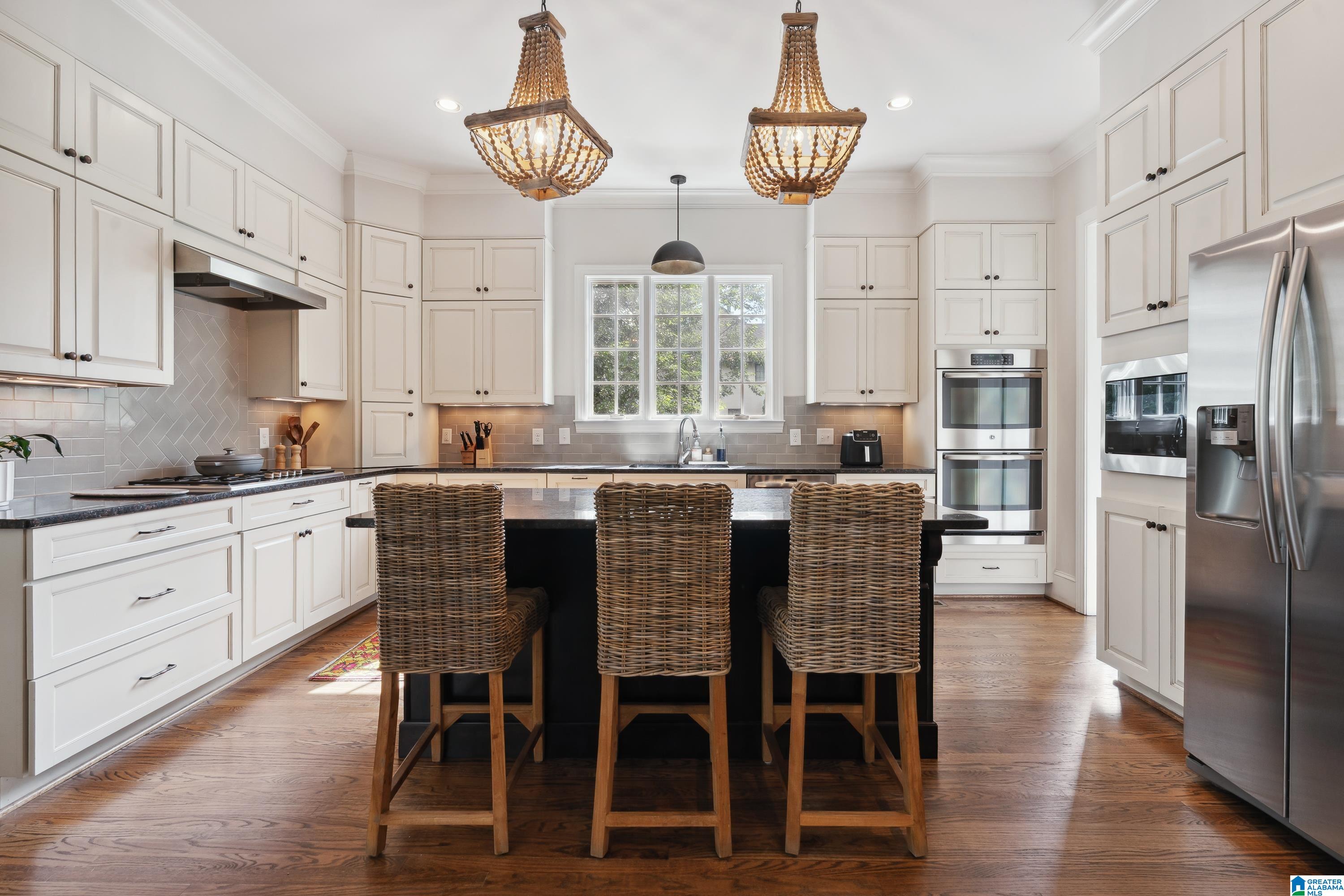 1528 Wellington Road Birmingham, AL 35209 - Photo 7 of 61