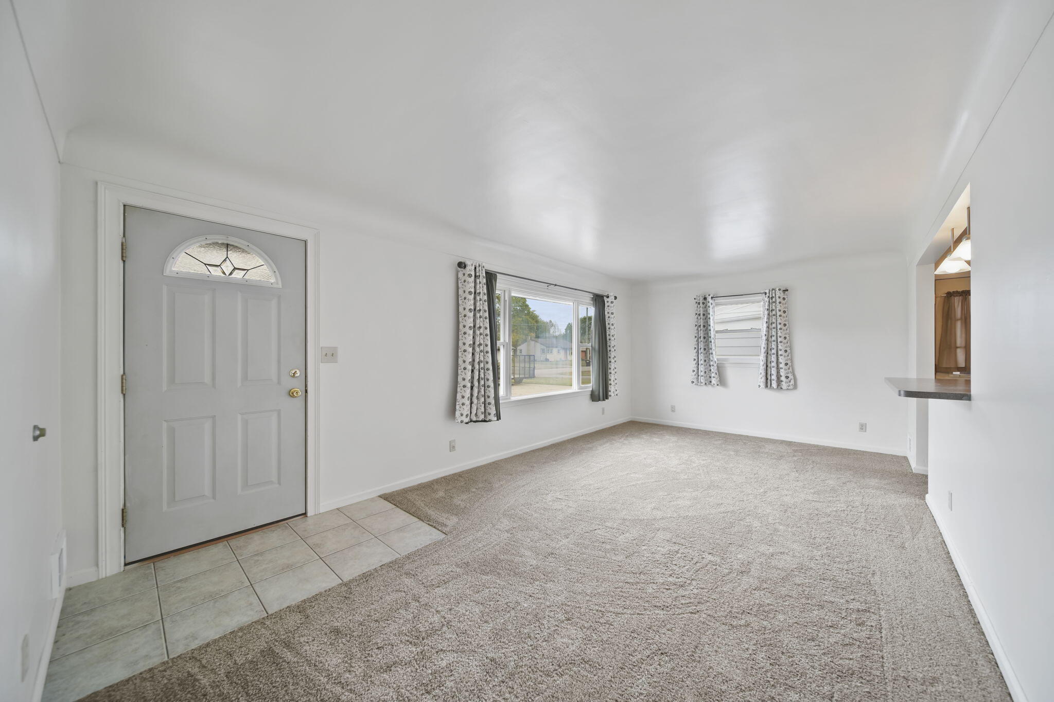 1341 Joseph Street Jackson, MI 49202 - Photo 4 of 34 5-web-or-mls-DSC00460