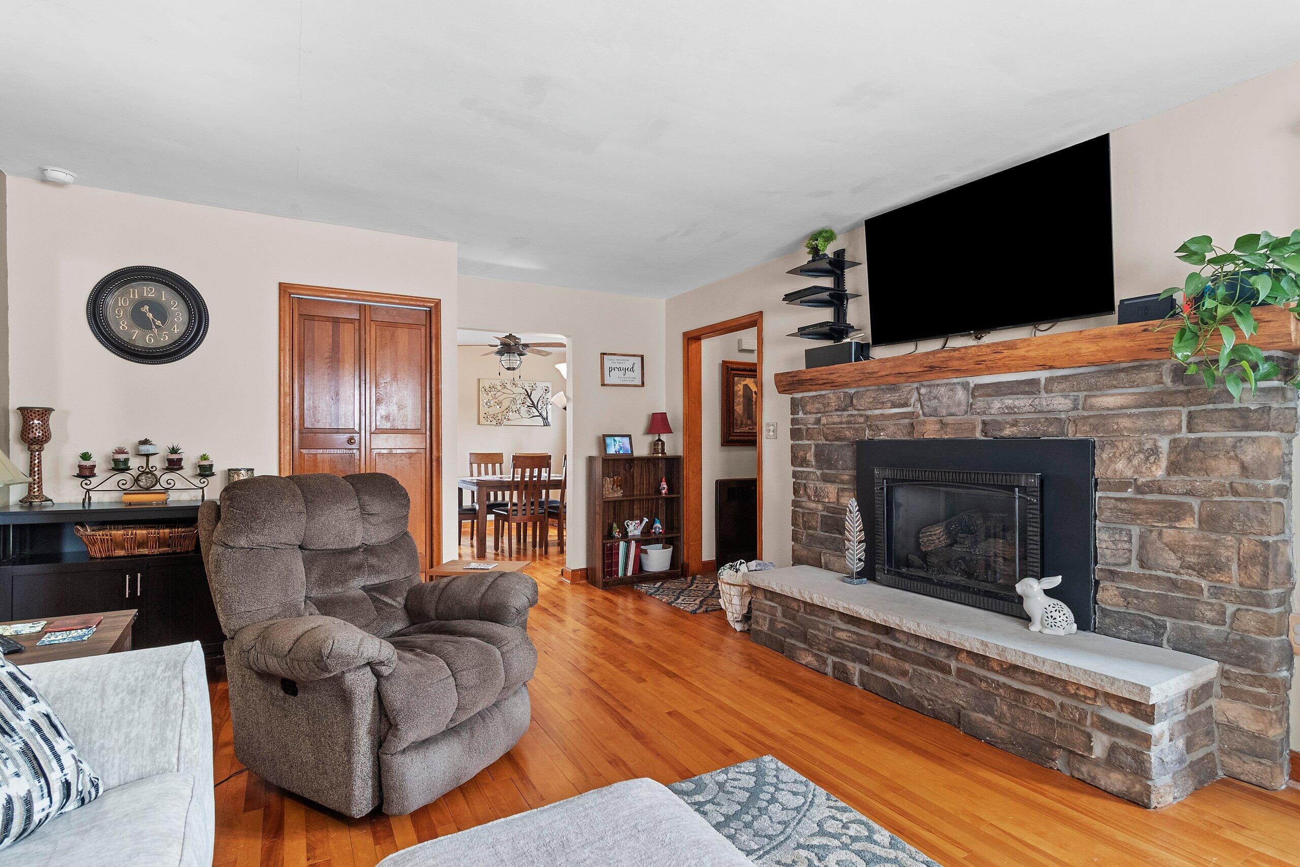 1710 24th Street Two Rivers, WI 54241 - Photo 23 of 50 035-171024thStreet-TwoRivers-WI-54241-SM