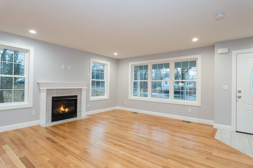 52 Bircham Street Springfield, MA 01104 - Photo 9 of 29 Gallery Image 9