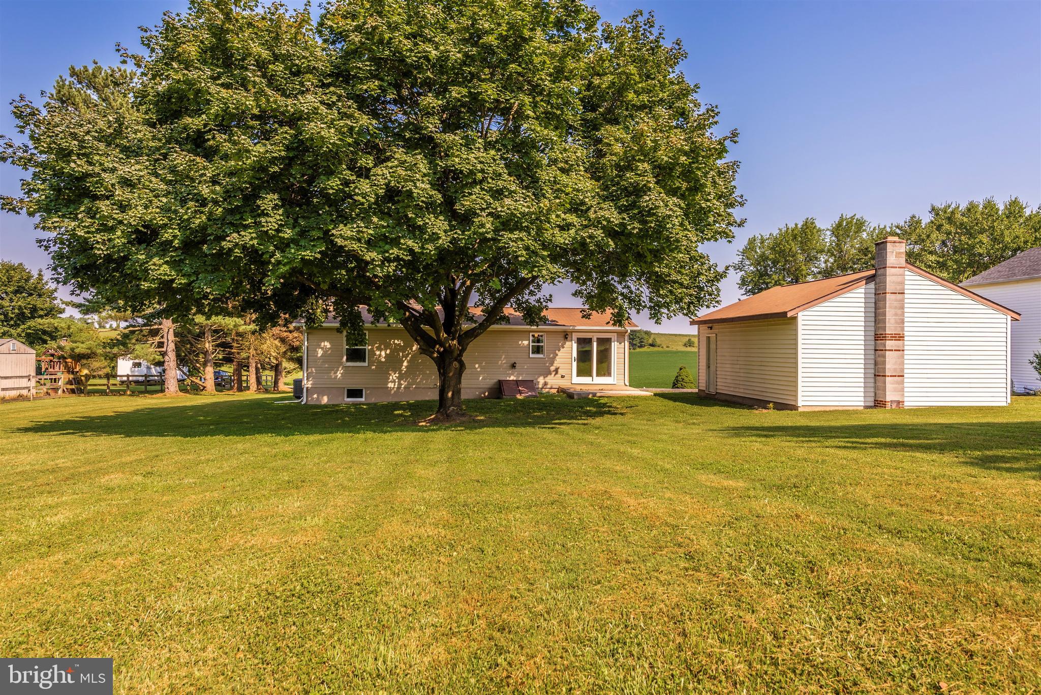 8140 Mapleville Road Mount Airy, MD 21771 - Photo 35 of 43 Exterior Rear