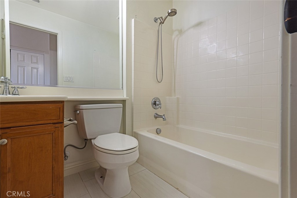 20 Paseo Del Rey San Clemente, CA 92673 - Photo 14 of 22 Upstairs Ensuite Bathroom