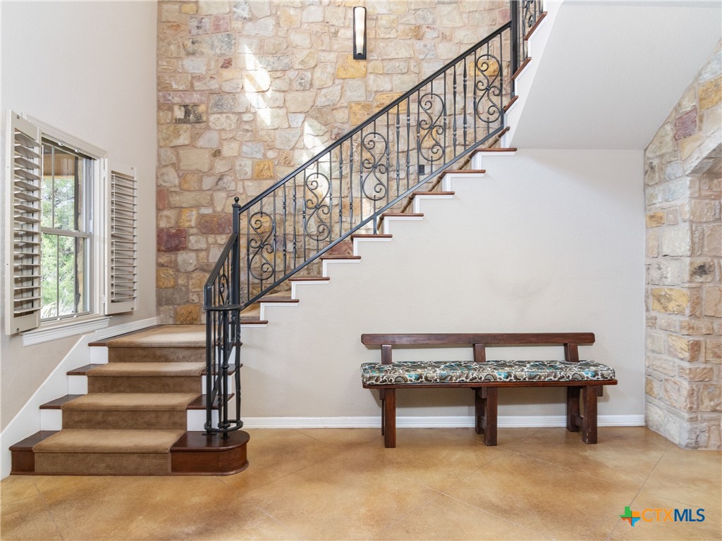 22 Hunters Chase, Unit CHASE New Braunfels, TX 78132 - Photo 7 of 48