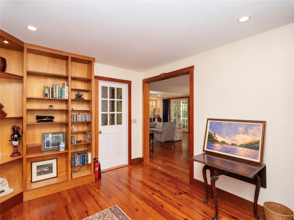 210 Ferry Road North Kingstown, RI 02874 - Photo 14 of 35 Gallery Image 14
