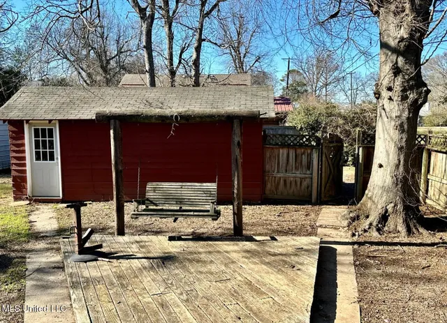 $99,000 | 711 Bell Avenue, Greenwood, MS 38930