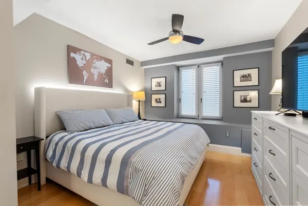 $989,000 | 45 West Broadway, Unit 111, Boston, MA 02127