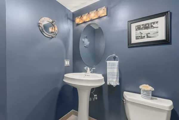 $989,000 | 45 West Broadway, Unit 111, Boston, MA 02127