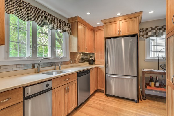 525 Brook Road Milton, MA 02186 - Photo 14 of 30 Gallery Image 14