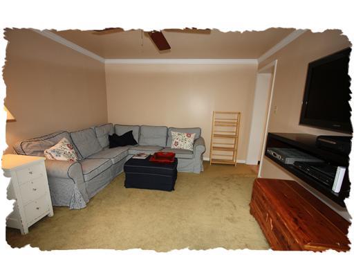 628 Greenlee Road Whitehall, PA 15227 - Photo 5 of 11 Family Room.