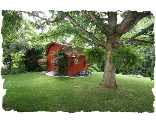 628 Greenlee Road Whitehall, PA 15227 - Photo 10 of 11 Yard/Garden.