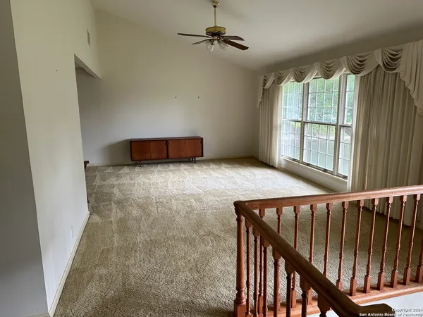 $2,200 | 135 County Road 130, Floresville, TX 78114