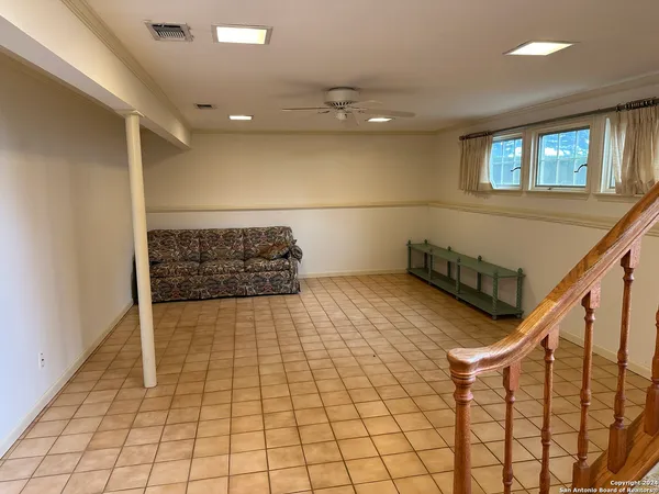 $2,200 | 135 County Road 130, Floresville, TX 78114