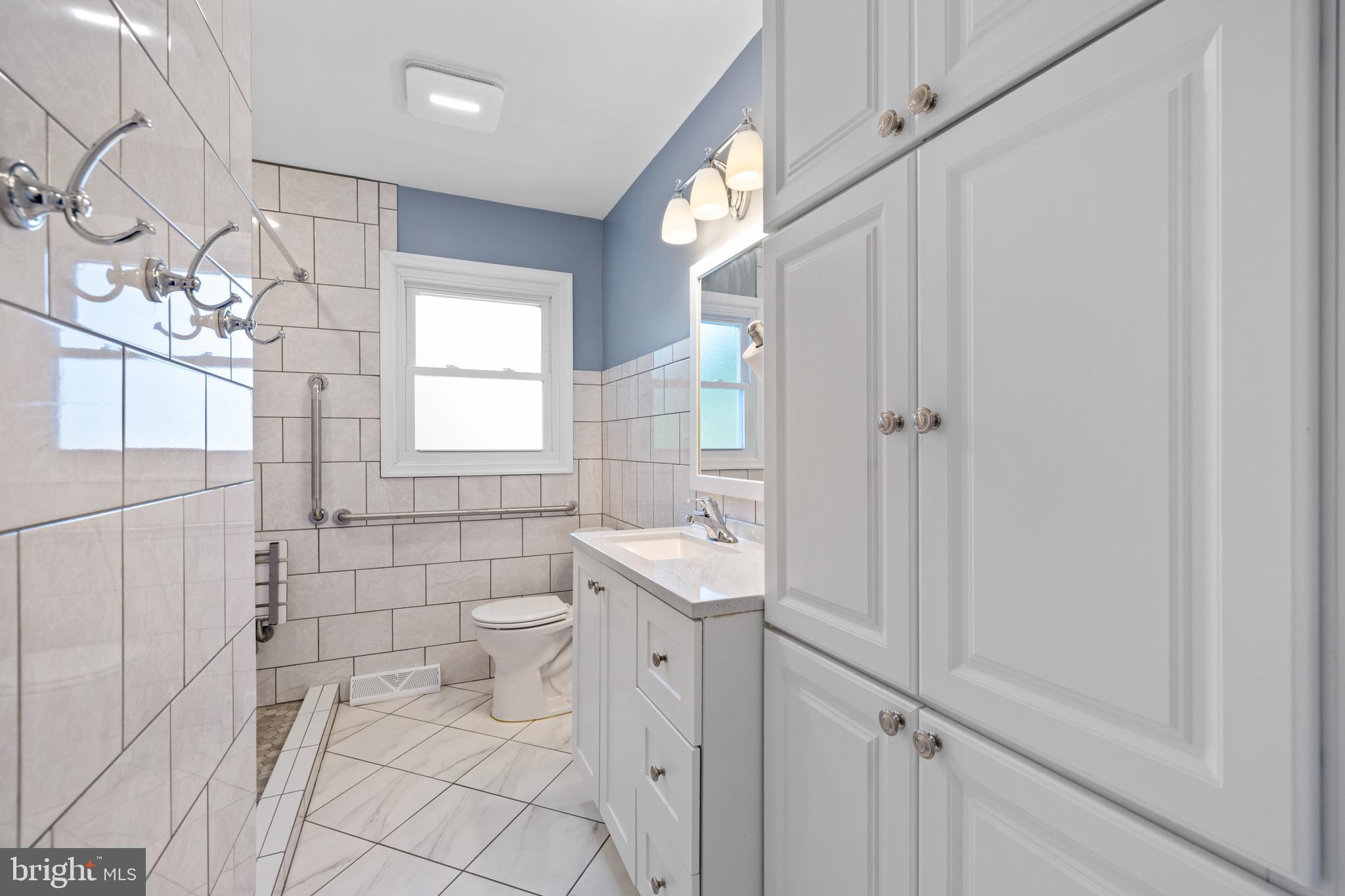 163 Walter Road York, PA 17402 - Photo 15 of 30 Hall bath main level custom cabinets