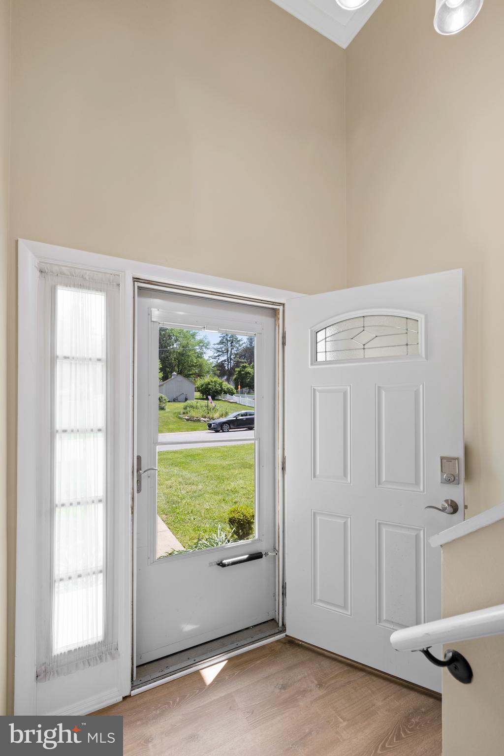 163 Walter Road York, PA 17402 - Photo 2 of 30 Inviting Foyer