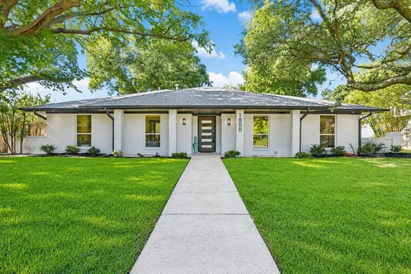 $575,000 | 1900 Macao Place, Plano, TX 75075