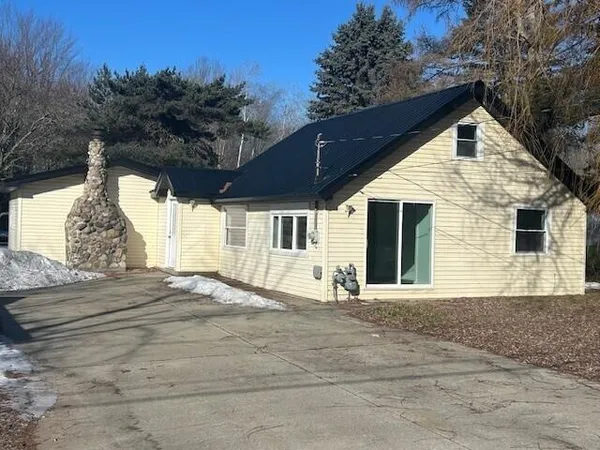 $163,900 | 1750 South Loxley Road, Houghton Lake, MI 48629