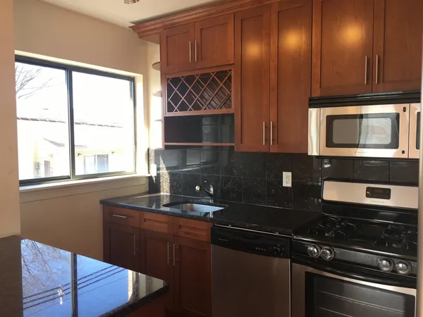 $2,750 | 136 41st Street, Unit 203, Union City, NJ 07087