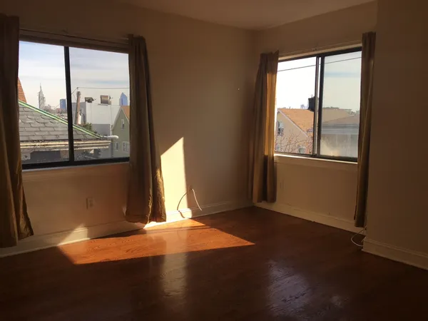 $2,750 | 136 41st Street, Unit 203, Union City, NJ 07087