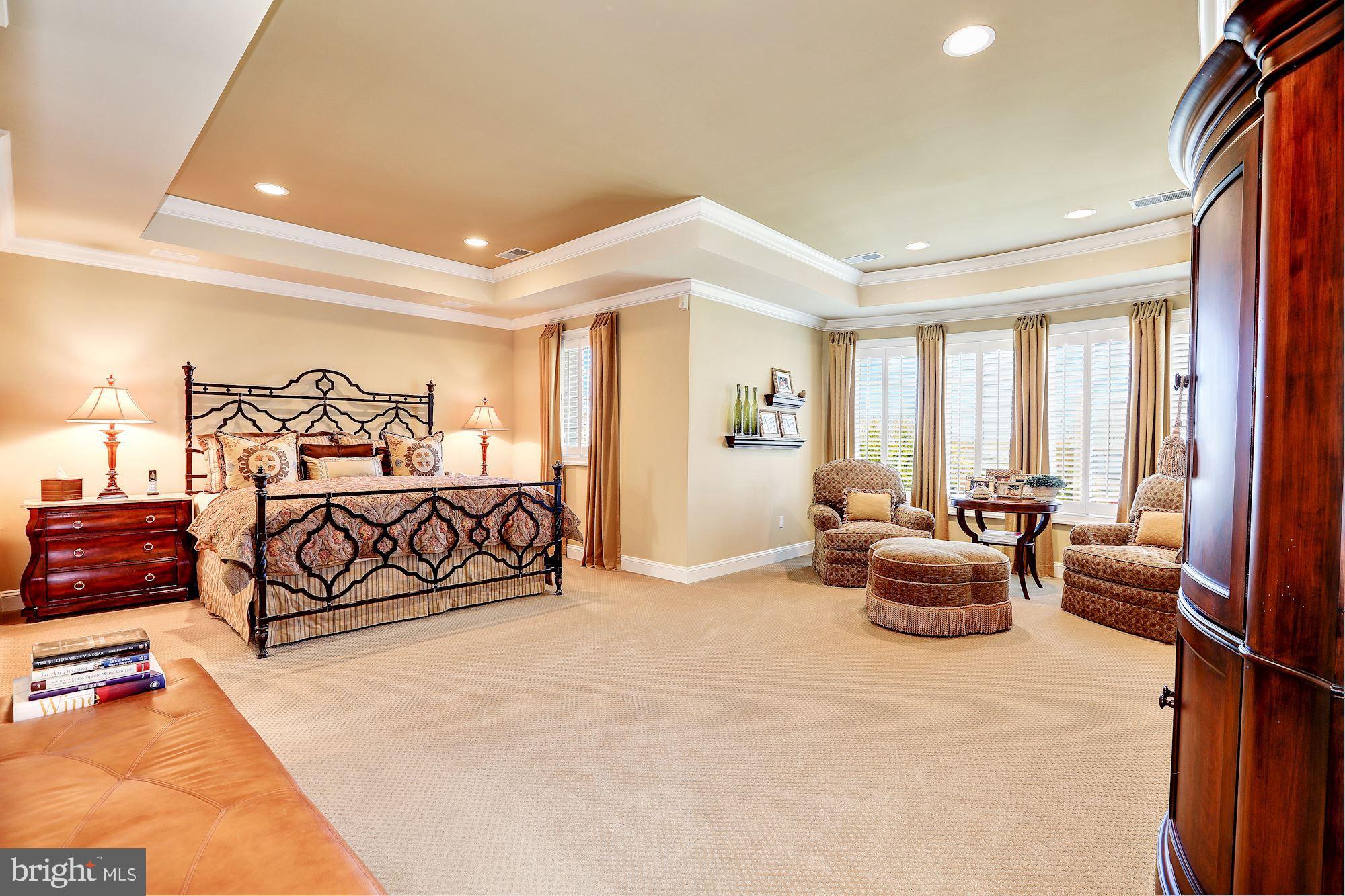 9316 Glen Road Potomac, MD 20854 - Photo 12 of 27 Gallery Image 12
