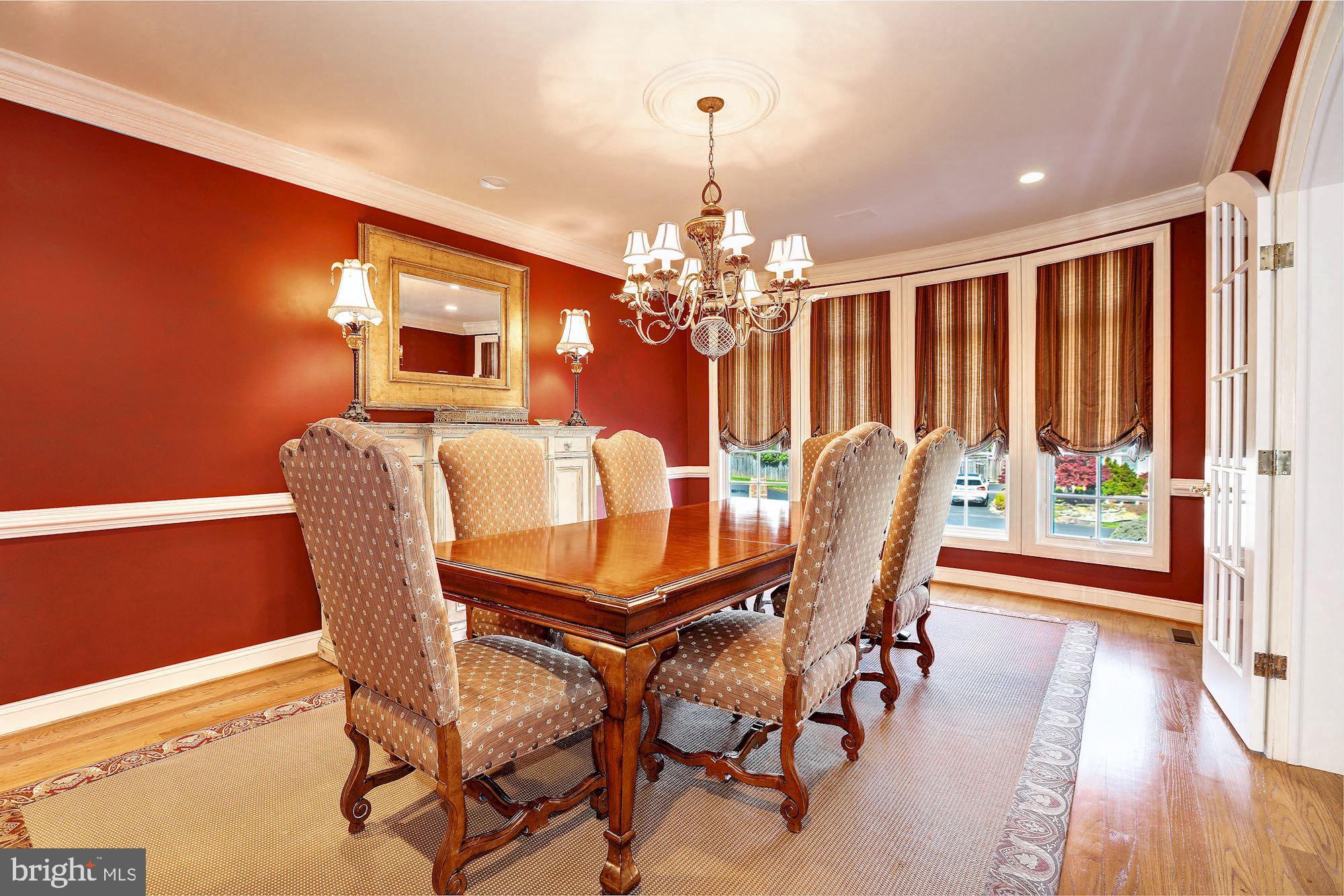 9316 Glen Road Potomac, MD 20854 - Photo 10 of 27 Gallery Image 10
