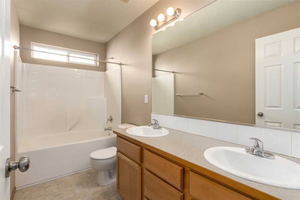 24272 Desmet Road Liberty Lake, WA 99019 - Photo 11 of 20 Gallery Image 11