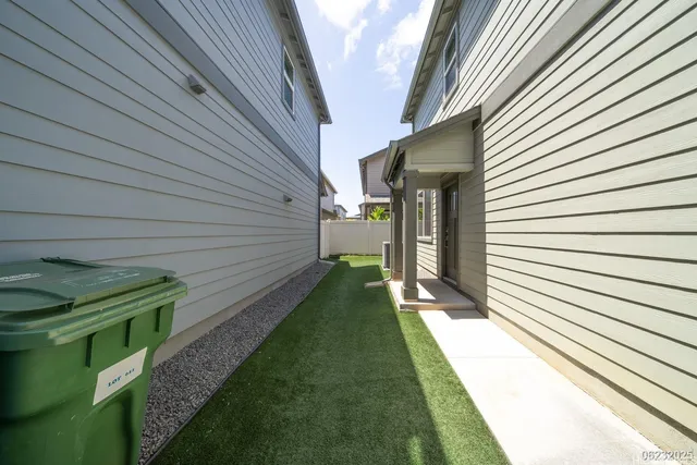 $3,800 | 91-1160 Kamakana Street, Unit 611, Ewa Beach, HI 96706