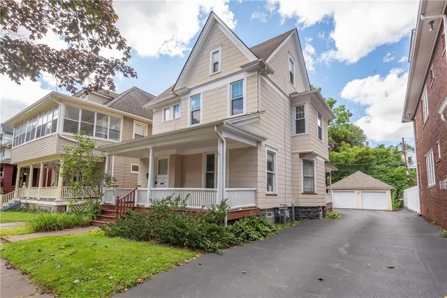 $1,400 | 167 Rosedale Street, Rochester, NY 14620