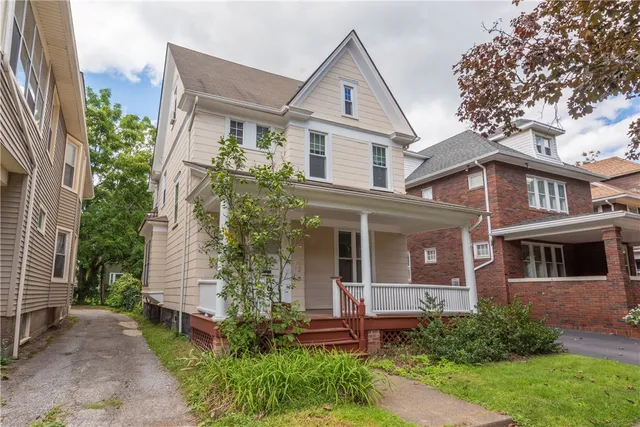 $1,400 | 167 Rosedale Street, Rochester, NY 14620