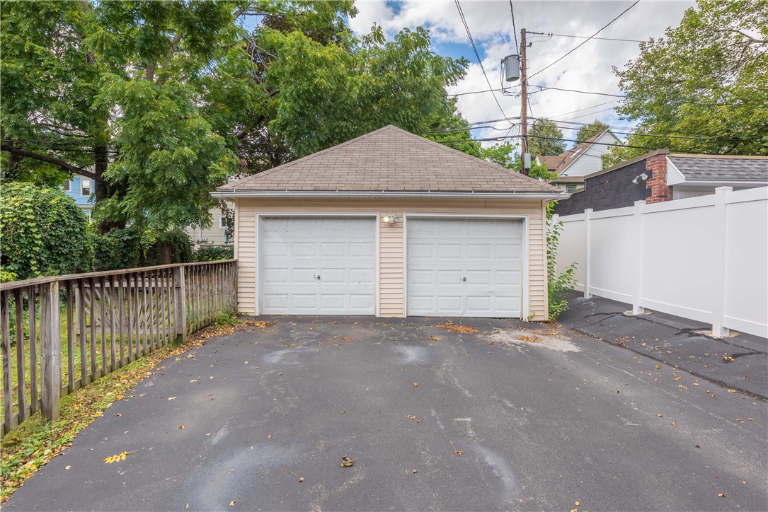 167 Rosedale Street Rochester, NY 14620 - Photo 29 of 35