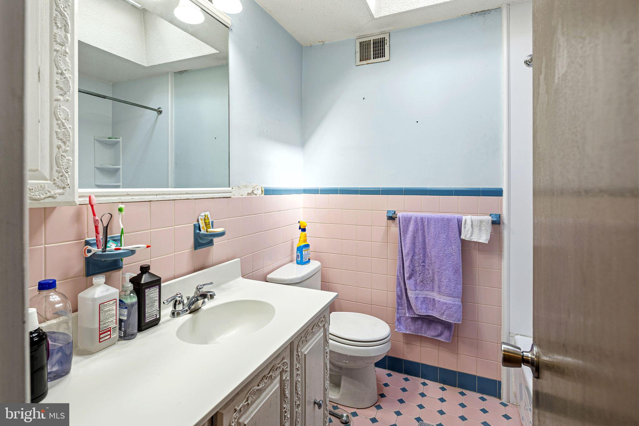 7446 Brockton Road Philadelphia, PA 19151 - Photo 18 of 34 Gallery Image 18